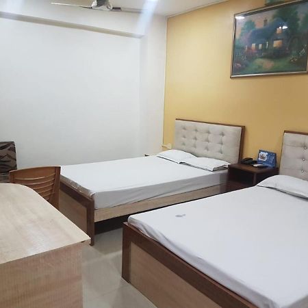 Jimmy Guest House Calcutta Extérieur photo
