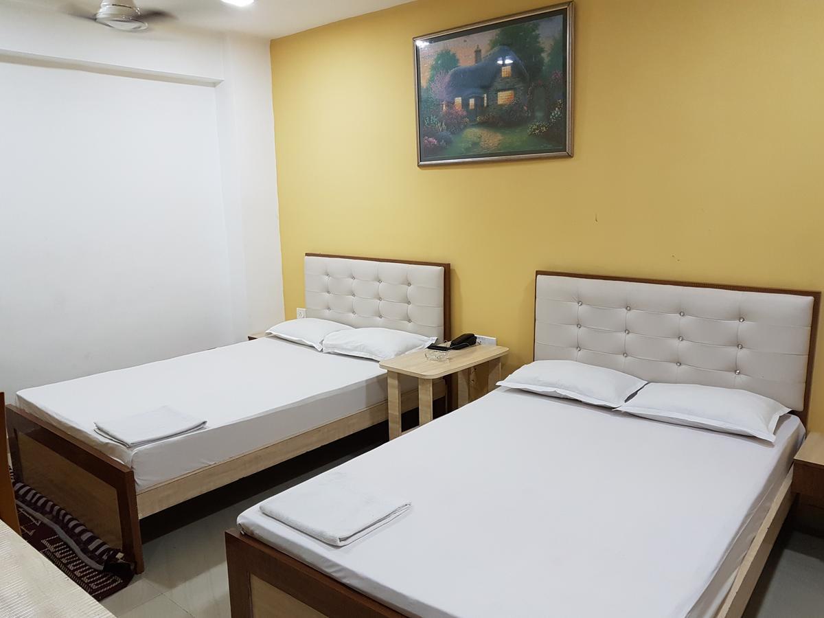 Jimmy Guest House Calcutta Extérieur photo