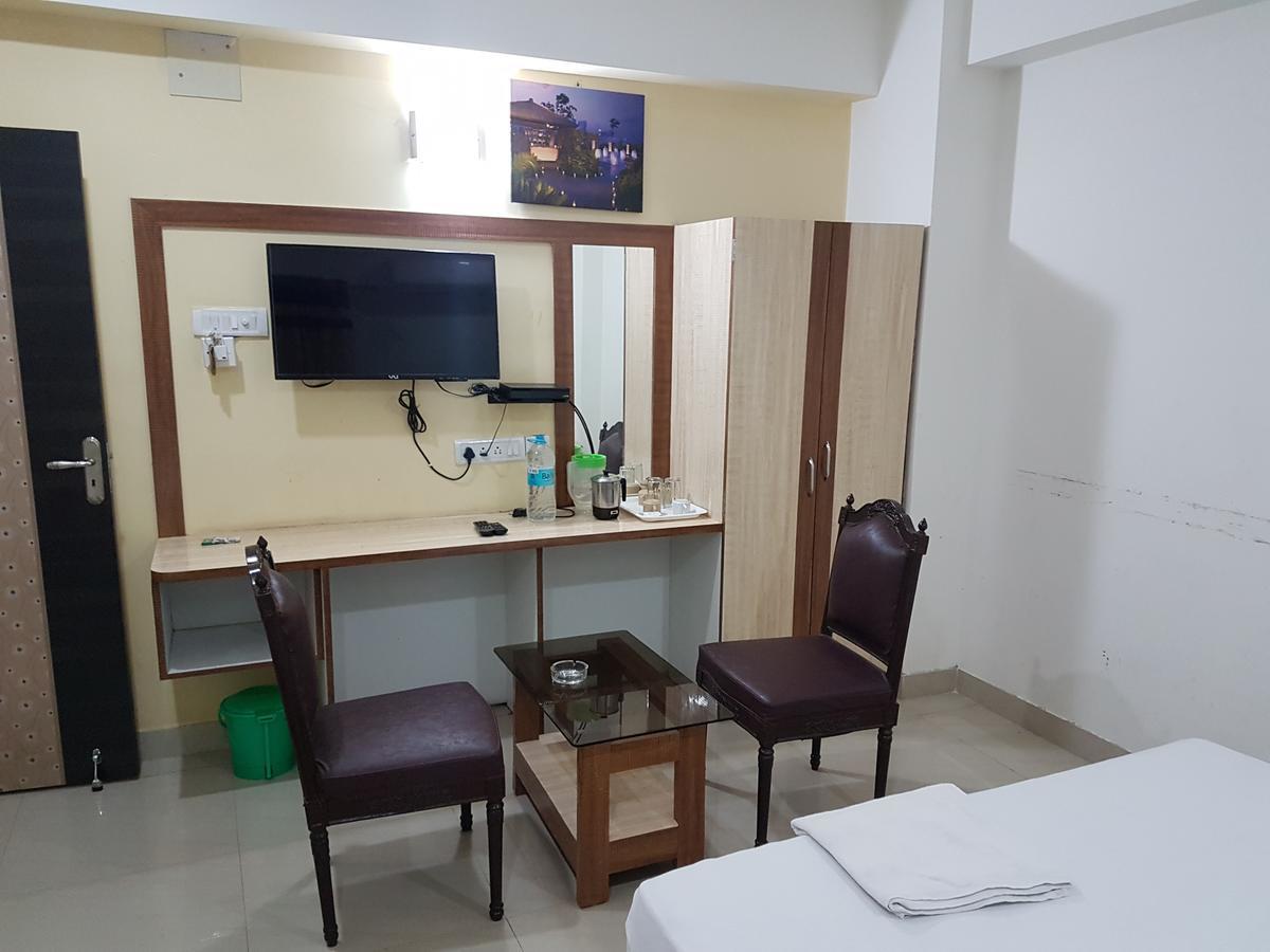 Jimmy Guest House Calcutta Extérieur photo