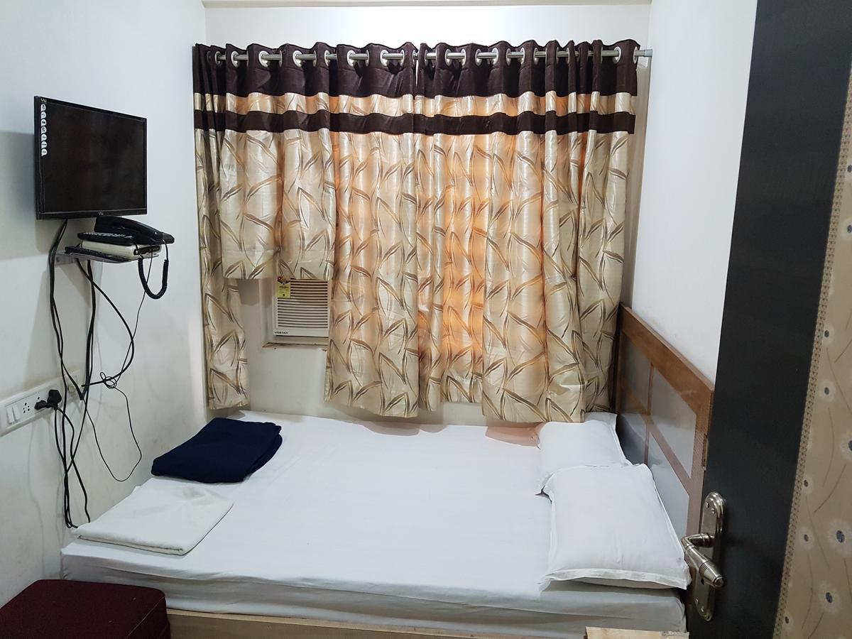 Jimmy Guest House Calcutta Extérieur photo