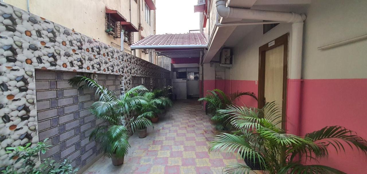 Jimmy Guest House Calcutta Extérieur photo